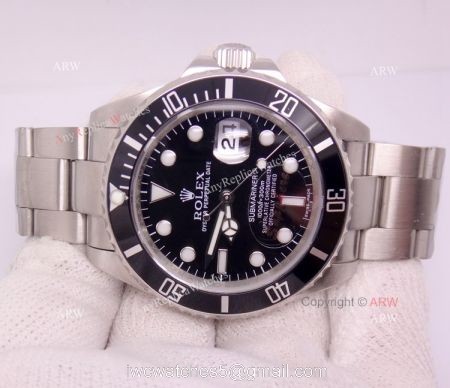Replica Rolex Stainless Steel Black Face Mens Submariner Watch 16610 watches