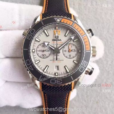 (OM)Swiss Replica Omega Seamaster 600m Watch White Dial Black Gummy Band watches