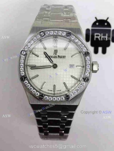 Copy Swiss Audemars Piguet Royal Oak Diamond Bezel Watch SS White Dial watches