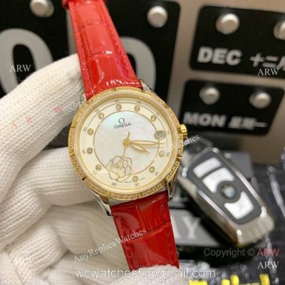 Omega Water Resistant Lady Watches Copy Gold Diamond Case watches