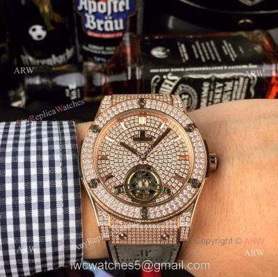 Iced Out Hublot Classic Fusion Watch Replica Rose Gold Gray Gummy Strap watches