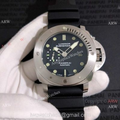 Copy Panerai Submersible Rubber Strap Black Dial PAM305 Men Watch watches