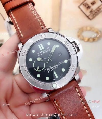 Panerai Luminor Submersible Mike Horn Edition SS Green Marker Watch PAM 985 watches