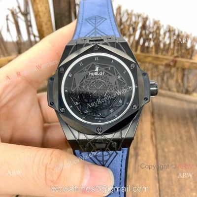 Best Replica Hublot Big Bang Sang Bleu II Watches Blacksteel Blue Gummy Strap watches