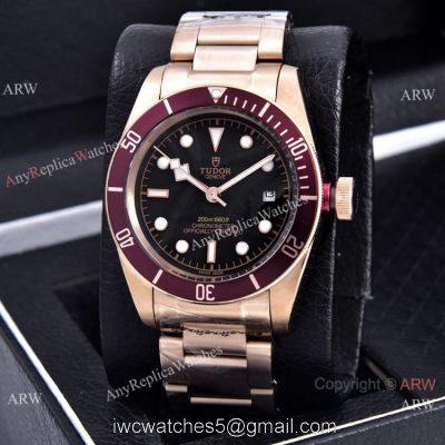Replica Tudor Heritage Black Bay 41mm Men Watches Red Bezel Rose Gold watches