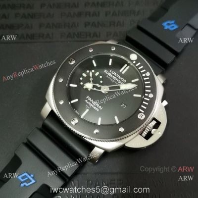 Copy Panerai Submersible PAM 389 Men Watch Blue Logo Rubber Strap watches
