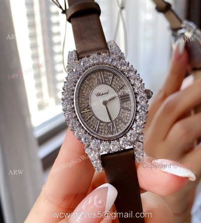 High Quality Replica Ladies Chopard LHeure Du Diamant Medium Oval Watch With Diamonds watches