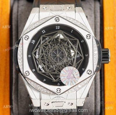 Z Factory Swiss Copy Hublot Sang Bleu Diamond Bezel Watch 2021 New watches