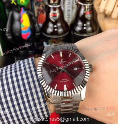 Tudor Geneve m12510 Stainless steel Cherry red dial Watches 40mm watches
