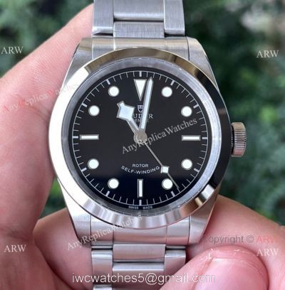 Swiss Replica Tudor Black Bay m79540 Watch Cal.2824 Movement Black Dial watches