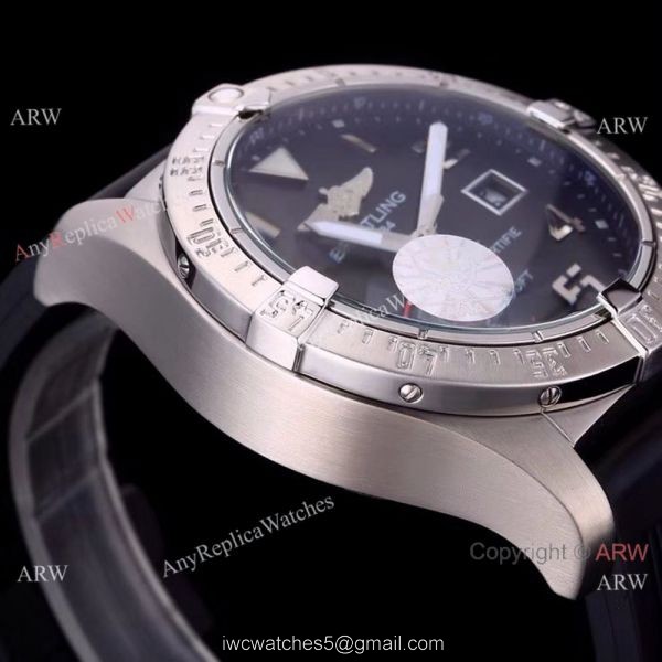 Breitling Avenger II Seawolf Black Dial Black Rubber Band Watch 44mm Breitling Avenger II Seawolf Black Dial Black Rubber Band Watch 44mm