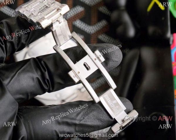 Buy Replica Audemars Piguet Iced Out Royal Oak Offshore Watch 44mm Buy Replica Audemars Piguet Iced Out Royal Oak Offshore Watch 44mm