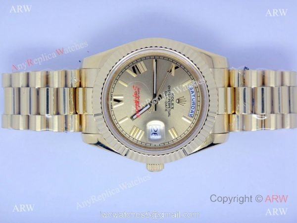 Replica Rolex Day-Date 40mm Gold Roman Dial Watch Luminous Markers Replica Rolex Day-Date 40mm Gold Roman Dial Watch Luminous Markers