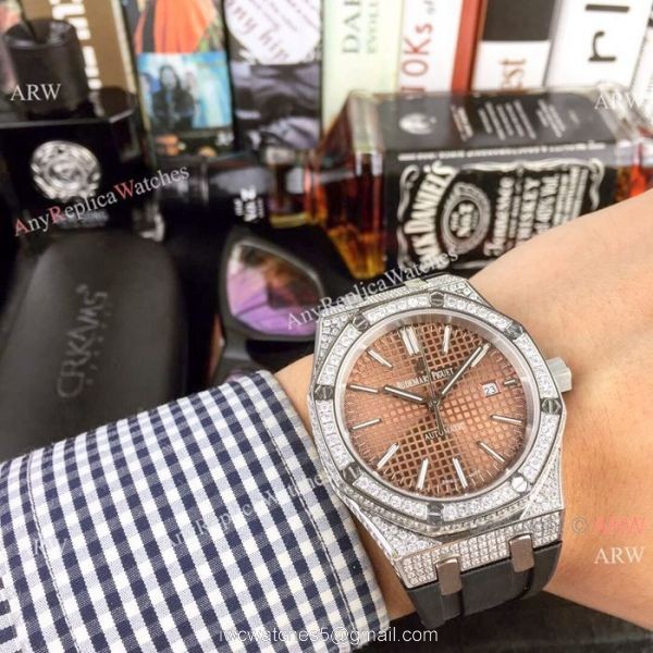 Audemars Piguet Royal Oak Diamond Replica Watches 43mm Black Dial Audemars Piguet Royal Oak Diamond Replica Watches 43mm Black Dial