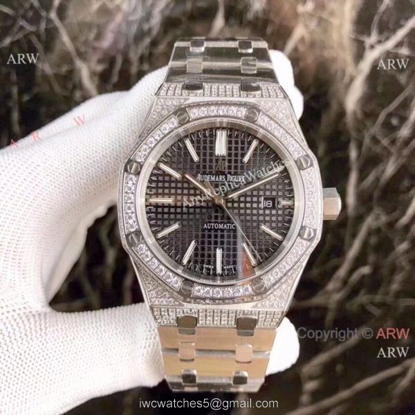 Fake Audemars Piguet Royal Oak Diamond Watches Stainless Steel Silver Dial 44mm Fake Audemars Piguet Royal Oak Diamond Watches Stainless Steel Silver Dial 44mm