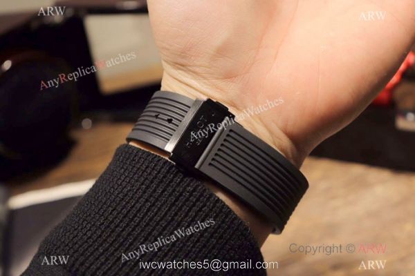 Hublot Big Bang King Chronograph Watch Black Case Rubber Strap Hublot Big Bang King Chronograph Watch Black Case Rubber Strap