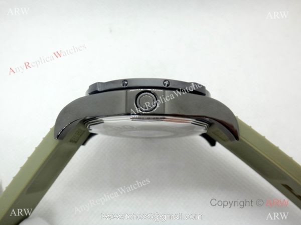Fake Breitling Colt Skyracer Black Case Green Rubber Band Watch Fake Breitling Colt Skyracer Black Case Green Rubber Band Watch