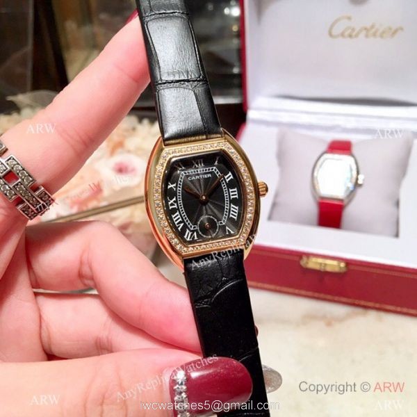 New Style Cartier Ladies Watch Gold Case White MOP Dial New Style Cartier Ladies Watch Gold Case White MOP Dial