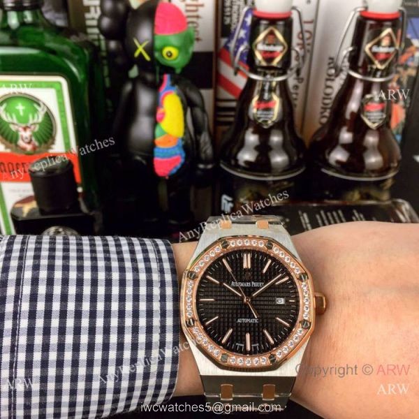 Copy Audemars Piguet Royal Oak Diamond bezel Rose Gold Watch 44MM Copy Audemars Piguet Royal Oak Diamond bezel Rose Gold Watch 44MM