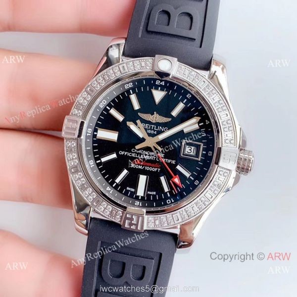 Noob Factory V2 Breitling Avenger II GMT Replica Watch Black Dial Diamond Bezel Noob Factory V2 Breitling Avenger II GMT Replica Watch Black Dial Diamond Bezel