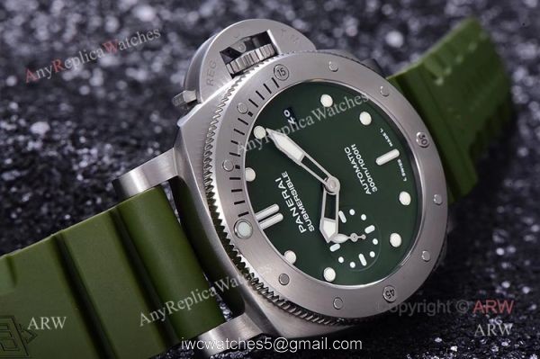 VS Factory New Panerai Submersible PAM01055 Verde Militare 42mm Green Dial Swiss Replica Watches VS Factory New Panerai Submersible PAM01055 Verde Militare 42mm Green Dial Swiss Replica Watches