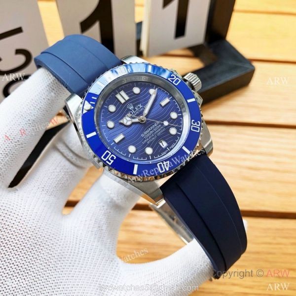 Rolex Submariner Replica Watches SS Black Rubber Strap Rolex Submariner Replica Watches SS Black Rubber Strap