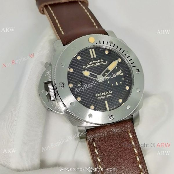 New Copy Panerai Luminor Submersible PAM569 47mm Watch Left-Handed New Copy Panerai Luminor Submersible PAM569 47mm Watch Left-Handed