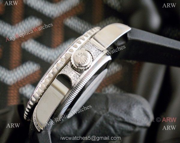 Top Replica Rolex Submariner Watch Rainbow Bezel Blue Rubber Strap Top Replica Rolex Submariner Watch Rainbow Bezel Blue Rubber Strap