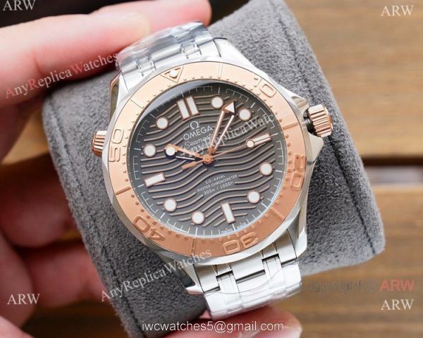 New! Replica Omega Seamaster Diver 300m Watches 2-Tone Rose Gold New! Replica Omega Seamaster Diver 300m Watches 2-Tone Rose Gold