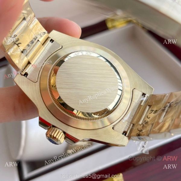 Rolex Submariner 40mm Watch Green Ceramic Bezel Yellow Gold Rolex Submariner 40mm Watch Green Ceramic Bezel Yellow Gold