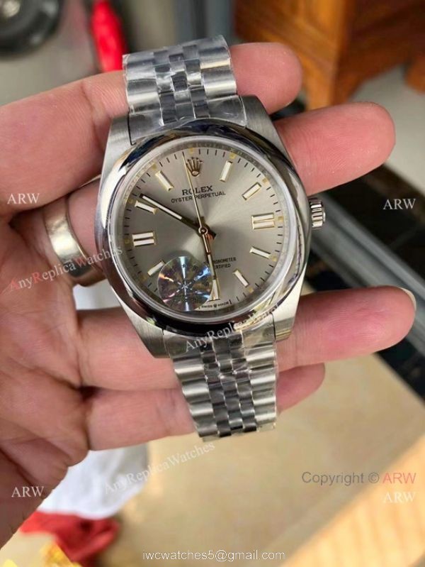2021 Newest! Rolex Oyster Perpetual Watch 41MM Yellow Face Jubilee Band 2021 Newest! Rolex Oyster Perpetual Watch 41MM Yellow Face Jubilee Band