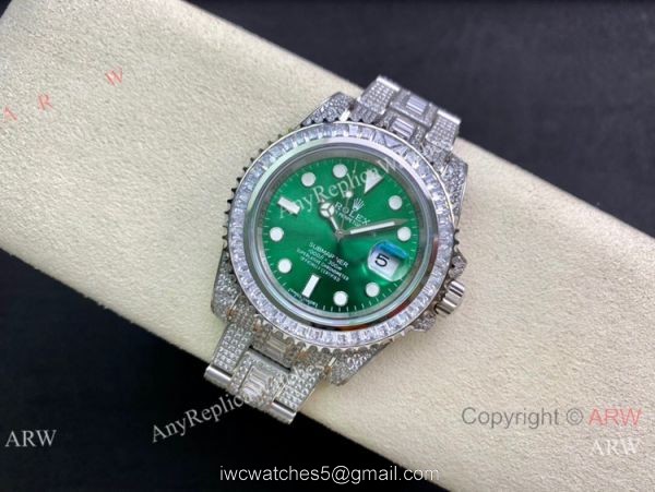 Swiss Replica Rolex Submariner 2836 Iced Out Watch 904L Stainless Steel Green Face 40mm Swiss Replica Rolex Submariner 2836 Iced Out Watch 904L Stainless Steel Green Face 40mm