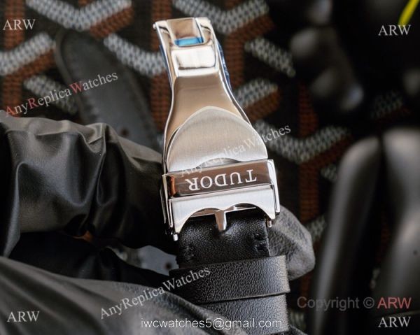 Copy Tudor Black Bay GMT Pepsi Bezel Black Leather Strap Watch Copy Tudor Black Bay GMT Pepsi Bezel Black Leather Strap Watch