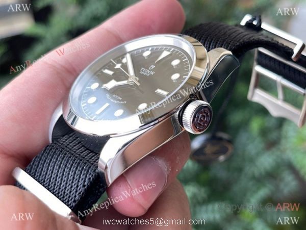 New! Swiss Replica Tudor Black Bay Cal.2824 Watch Black Dial Nylon Strap 41mm New! Swiss Replica Tudor Black Bay Cal.2824 Watch Black Dial Nylon Strap 41mm