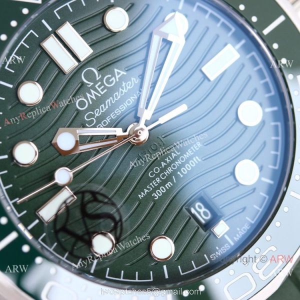 Omega 2022 Novelties Swiss Omega Seamaster 300m Diver VSF 8800 Green Rubber Strap Watch Omega 2022 Novelties Swiss Omega Seamaster 300m Diver VSF 8800 Green Rubber Strap Watch