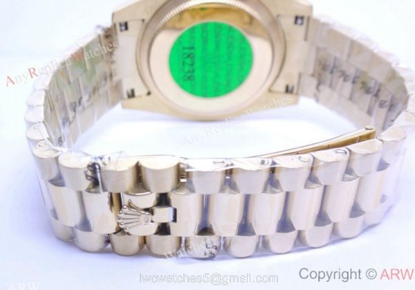 Rolex Daydate Watch Yellow Gold / Gold Roman Men Size Rolex Daydate Watch Yellow Gold / Gold Roman Men Size