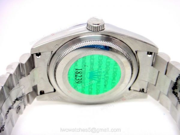 Rolex Day-Date Polished Stainless Steel Case Silver Dial Mens Watch Rolex Day-Date Polished Stainless Steel Case Silver Dial Mens Watch