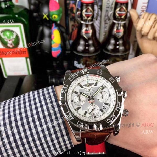 High Quality Breitling Chronomat 01 Watch Rose Gold Sub-dials High Quality Breitling Chronomat 01 Watch Rose Gold Sub-dials