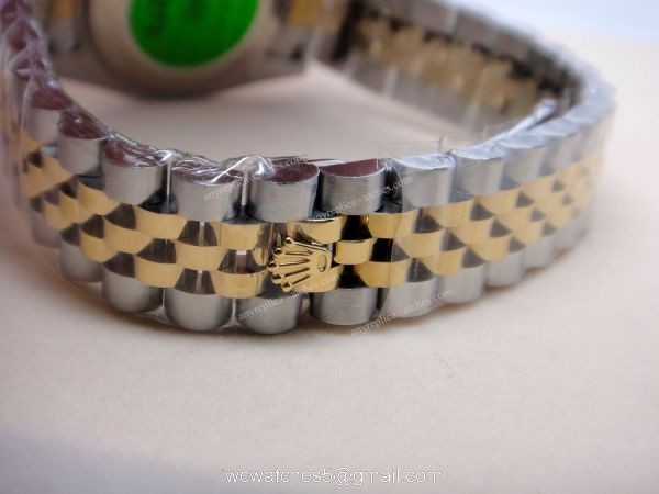 Rolex Datejust Watch 2-Tone Jubilee Silver Face Medium 31mm Rolex Datejust Watch 2-Tone Jubilee Silver Face Medium 31mm