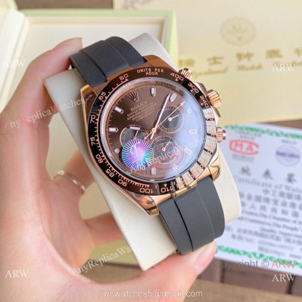 Copy Rolex Daytona 43mm Watch Rose Gold Chocolate Dial Rubber Strap Copy Rolex Daytona 43mm Watch Rose Gold Chocolate Dial Rubber Strap