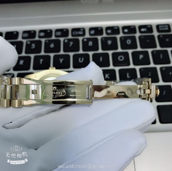 High Quality Copy Rolex Day-Date Black Face Yellow Gold Mens Watch 36mm High Quality Copy Rolex Day-Date Black Face Yellow Gold Mens Watch 36mm