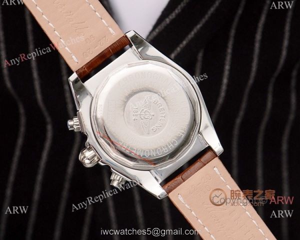 Best Quality Copy Breitling Chronomat 01 White Chronograph Watch Best Quality Copy Breitling Chronomat 01 White Chronograph Watch