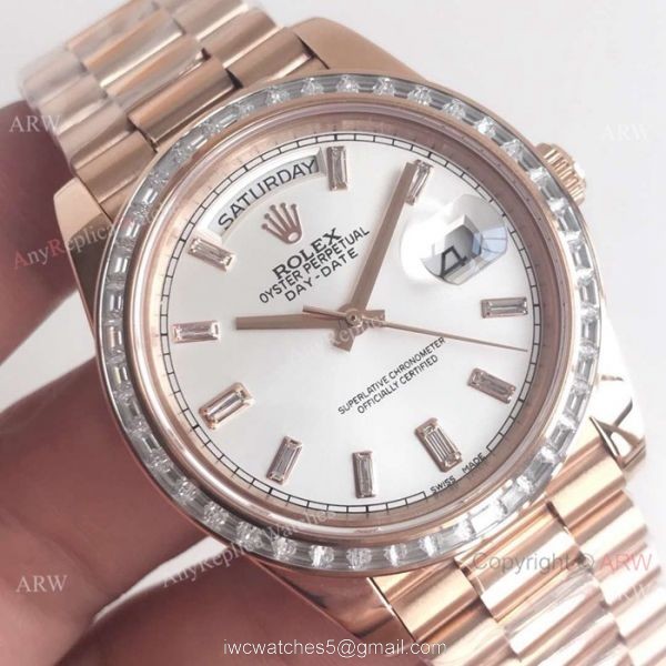 Swiss 2836 DayDate II Rolex Presidential 41mm Replica Watch Rose Gold Silver Dial Swiss 2836 DayDate II Rolex Presidential 41mm Replica Watch Rose Gold Silver Dial