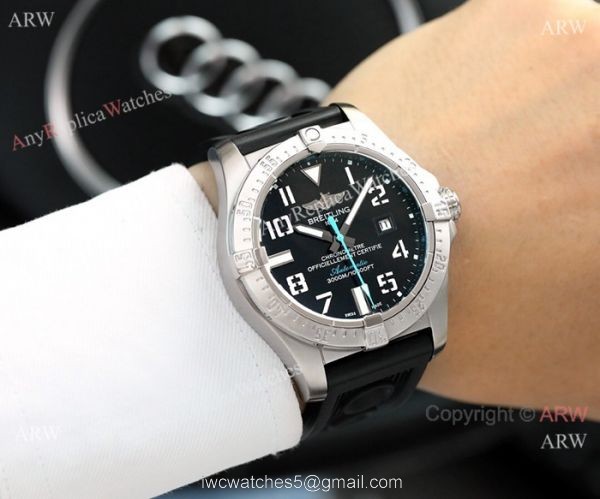 New Breitling Avenger blackbird 44mm Watches SS Blue Dial New Breitling Avenger blackbird 44mm Watches SS Blue Dial