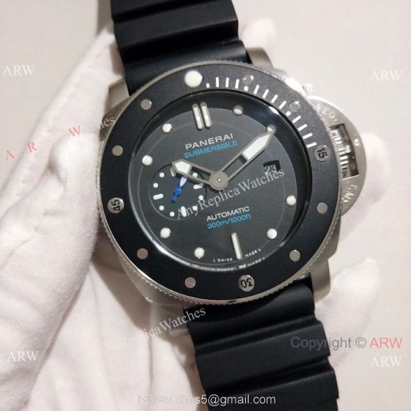 Copy Panerai Luminor Submersible PAM683 Watch Stianless Steel Black Bezel Copy Panerai Luminor Submersible PAM683 Watch Stianless Steel Black Bezel