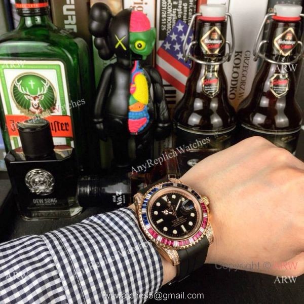New Rolex Submariner Rose Gold Rubber Strap Watch Rainbow Bezel New Rolex Submariner Rose Gold Rubber Strap Watch Rainbow Bezel