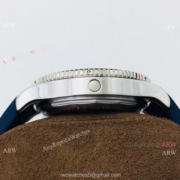 2021 New! TF Factory Breitling Superocean 44 Automatic Watch Blue Rubber Strap 2021 New! TF Factory Breitling Superocean 44 Automatic Watch Blue Rubber Strap