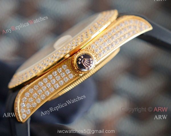 High Quality Rolex GMT-Master II Iced Out Watch Rubber Strap High Quality Rolex GMT-Master II Iced Out Watch Rubber Strap