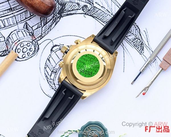 Yellow Gold Rolex Daytona Rubber Band 43mm Watch Oysterflex Strap Yellow Gold Rolex Daytona Rubber Band 43mm Watch Oysterflex Strap