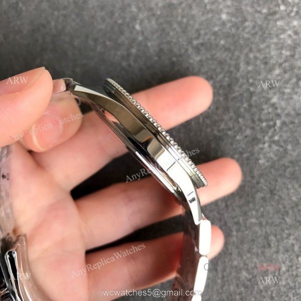New Breitling Navitimer B01 White Dial Replica Watches 41mm New Breitling Navitimer B01 White Dial Replica Watches 41mm